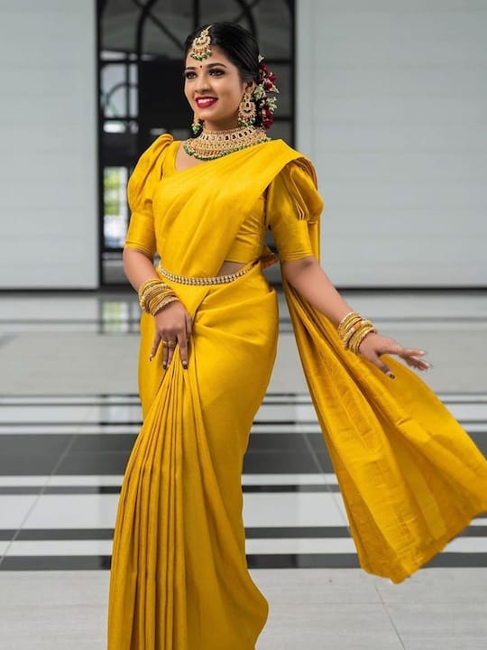 Ethnic Motifs Woven Design Zari Banarasi Saree