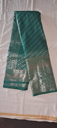 Elegant Handloom Silk Saree in Traditional Design