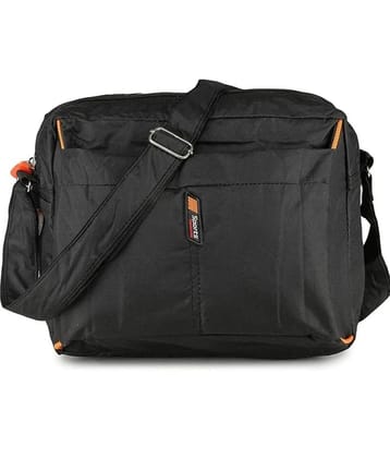 SVB BAG Black Solid Messenger Bag - Black