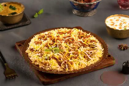 Keema Biryani (With Raita)