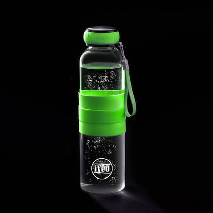Iveo Aqua Grip 550ml round glass bottle with silicon sleeve