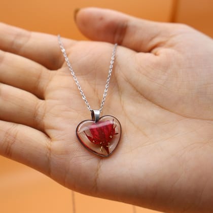 Red Rose necklace-Gold