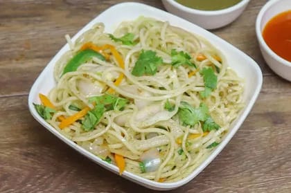 Veg Hakka Noodles