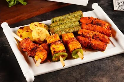 Veg Kebab Starter Party Meal [Serves 4]