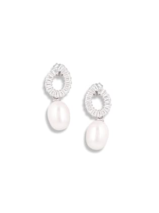 Bugget stone earrings with pearl droplets white gold