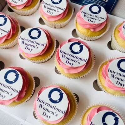 Brand logo Cupcakes [Pack of 6]