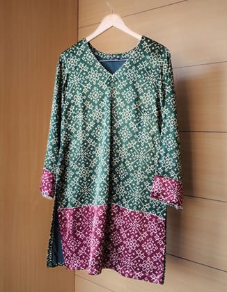 Mashru Kurta With Pleated Dhoti Set