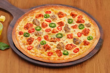 Spicy Fiery Chicken Pizza [10" Large] __ Thin Crust