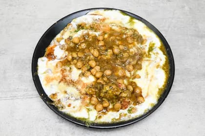 Aloo Tikki Chaat
