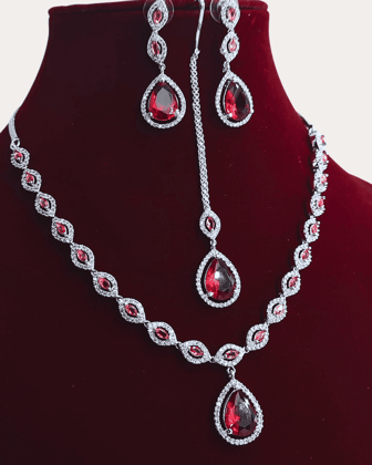 Costume Ad Waterdrop Shaped Necklace Set With Maang Tikka
