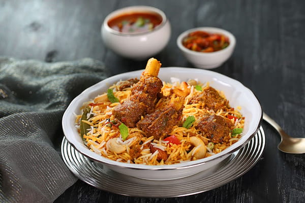 Hyderabad Bucket & Kunda Biryani