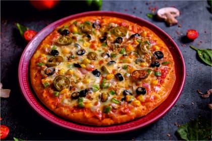Hot Shoppe Veg Pizza __ Classic 7"