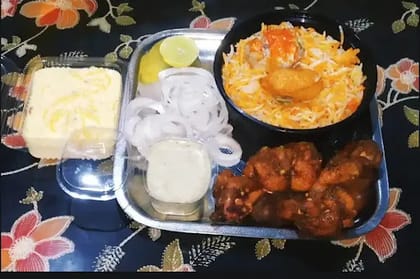 Biryani Boneless [2 Pieces] With Fry Lollipop [2 Pieces] Mini Combo