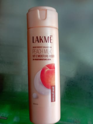 Lakme peach milk vit E cream moisture riser