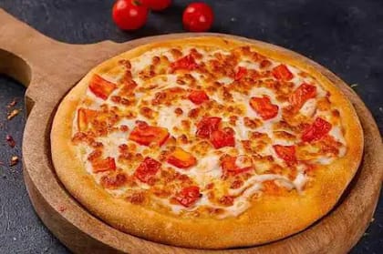 Classic Cheese And Tomato Pizza
