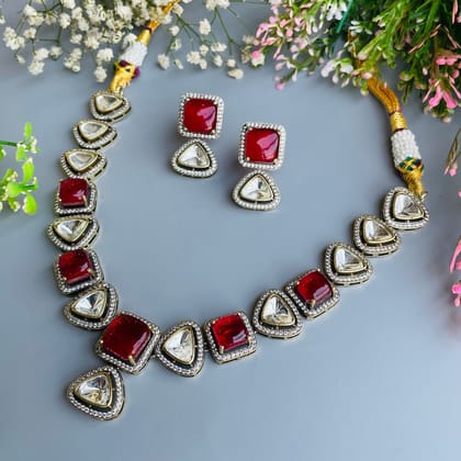 Nayaab Chandani Polki Neckpiece-Red