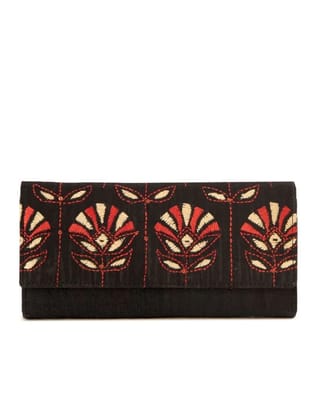 Tisser Ghicha (Tussar) Silk Kantha EmbroideryWomens  Hand Clutch /Purse