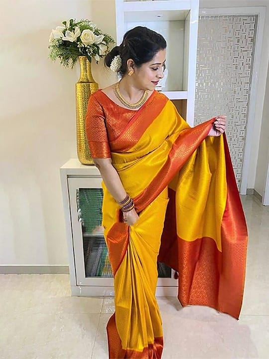 Woven Design Zari Silk Blend Banarasi Saree