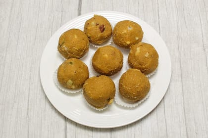 Besan Laddu