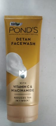 Pond's Detan Facewash Vitamin c & Niacinamide 