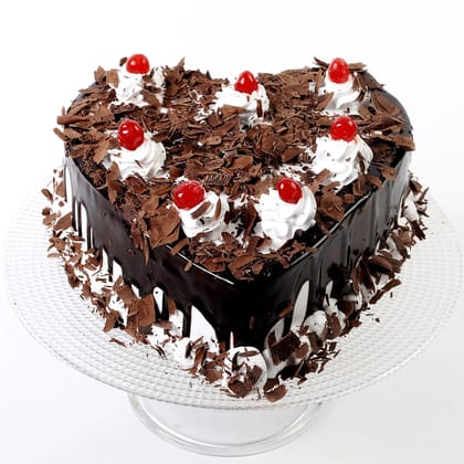 Flakey Hearts Black Forest Cake Half Kg Eggless