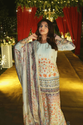Ashi Khanna in INDIRA SHARARA SET-XS