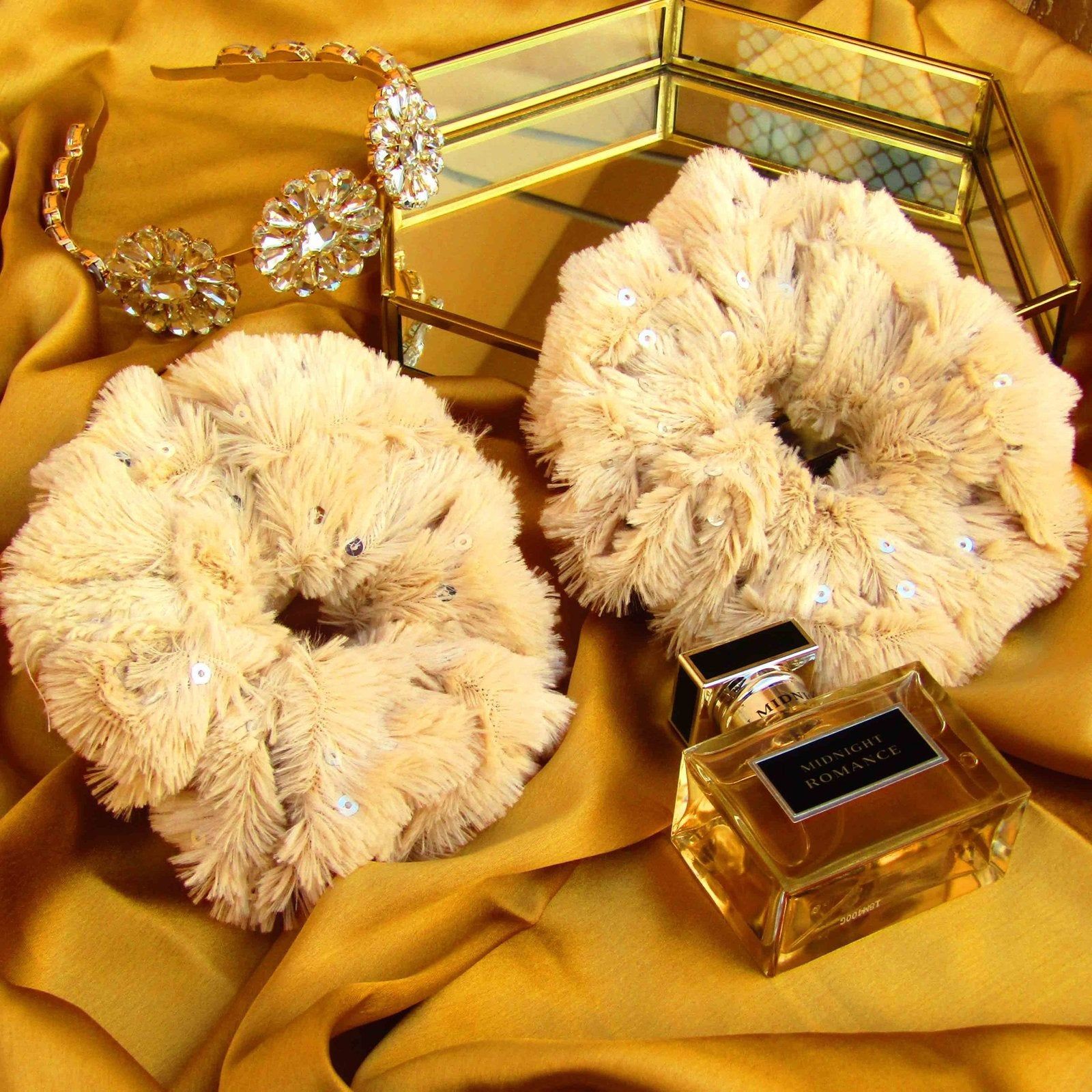 Fluffy Golden Sequin Scrunchie | 1 Pc