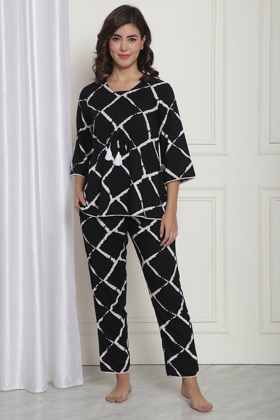 Black Checked Top & Pyjama Viscos Rayon Nightsuit-S