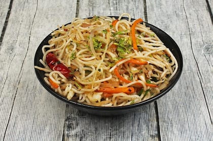 Veg Fried Noodles