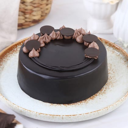 Creamy Chocolate Dream Cake Half Kg