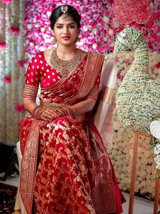 Woven Design Zari Banarasi Saree