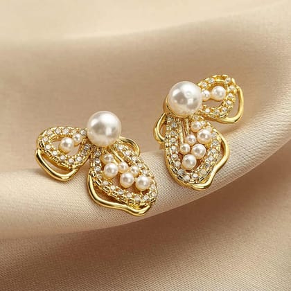 Butterfly Pearl Stud Earring