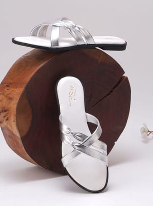 Rhiannon Silver Flat Sandals - KUCAH-4 / Silver