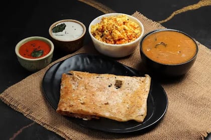 Rava Paneer Dosa
