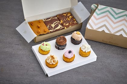 Brownie Box Of 3 + Pack Of 6 Mini Cupcakes