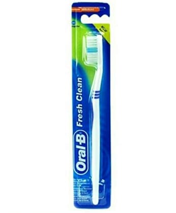 Oral B Fresh Clean Medium Tooth Brush - 1 pc