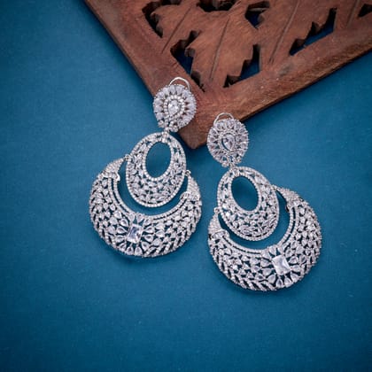 Radiant White Studs-White / Rhodium