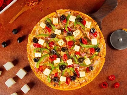 Paprika Paneer Grande Pizza __ Medium [Thin Crust] [9 Inches]