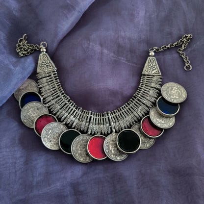 Paisa Glasswork Choker