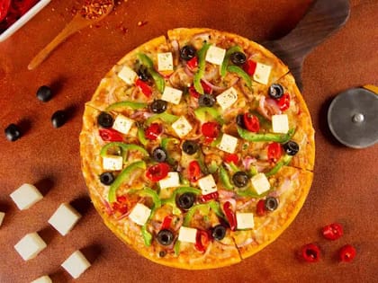 Paprika Paneer Grande Pizza __ Medium [Thin Crust, 9 Inches]