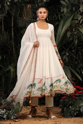 WHITE ANARKALI GEORGETTE EMBROIDERY WORK KURTI PANT WITH FANCY DUPATTA-S