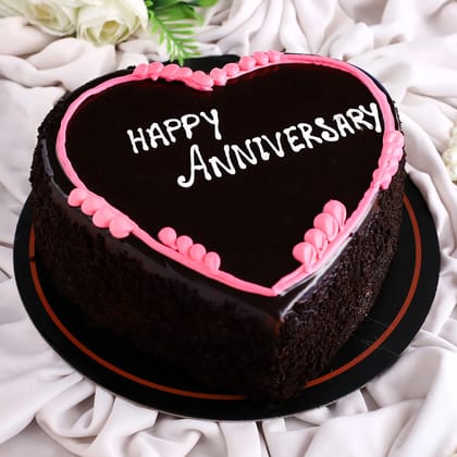 Happy Anniversary Heart Shaped Cake Eggless 1 Kg