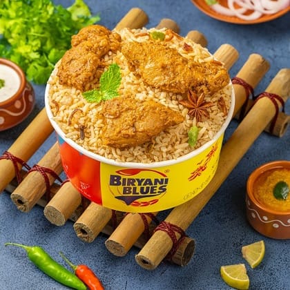 High Fiber Chicken Biryani with Brown Rice __ Serves 1 (3 Pcs)