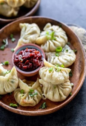 Paneer Cheese Momos [10 Pieces]