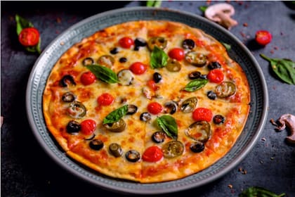 Veggie Supremo Pizza __ Classic 7"