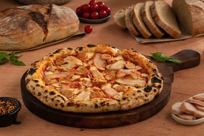 Sourdough Ham & Pineapple Pizza __ 4 Slice