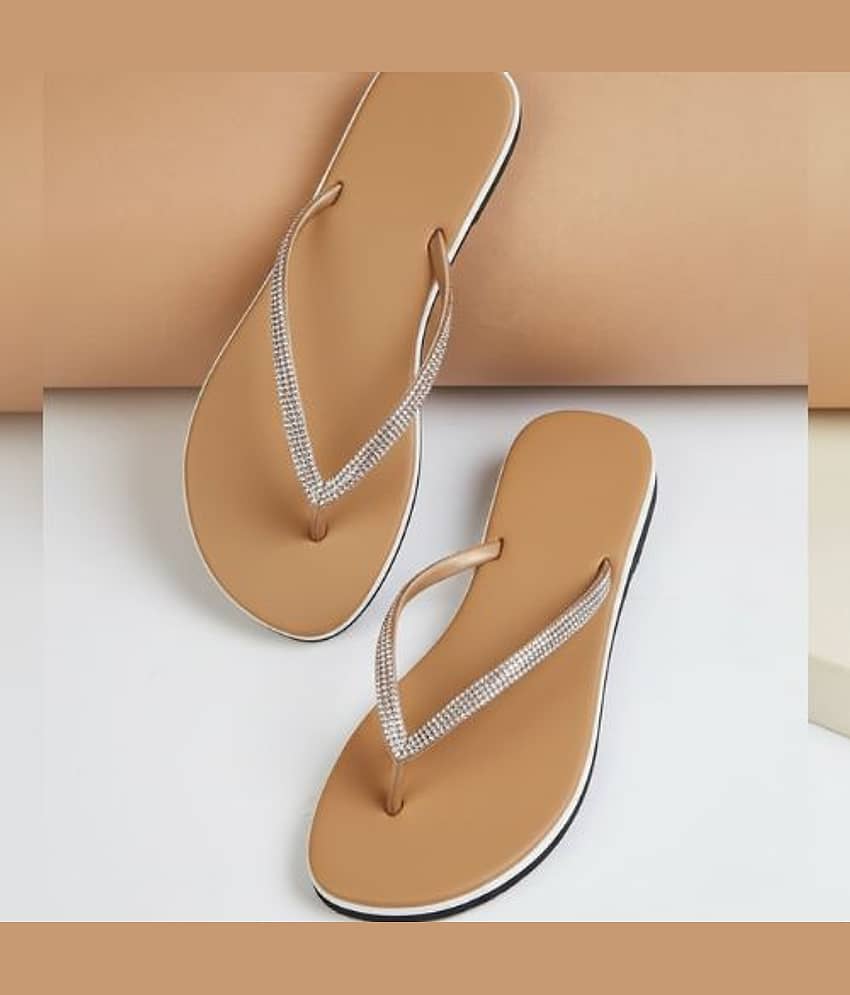 ZOOMBIE Yellow Women's Thong Flip Flop