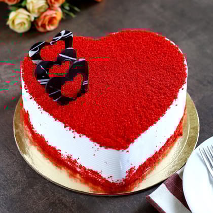Red Velvet Heart Cake Half Kg Red Velvet Heart Cake Half Kg
