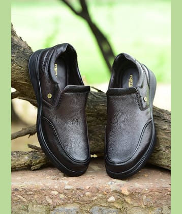 Liberty Black Men's Slip On Formal Shoes