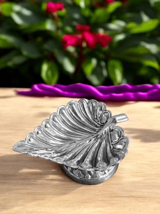 Pure Silver Carved Silver Leaf Deepam-17 gm